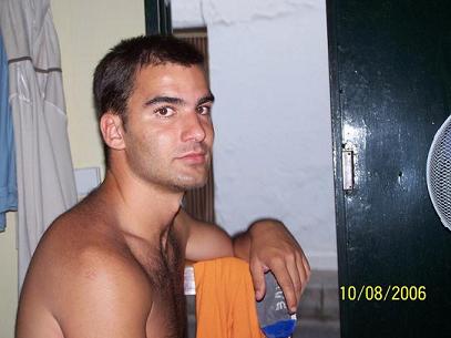 20061121132658-mikelallapologies2.jpg